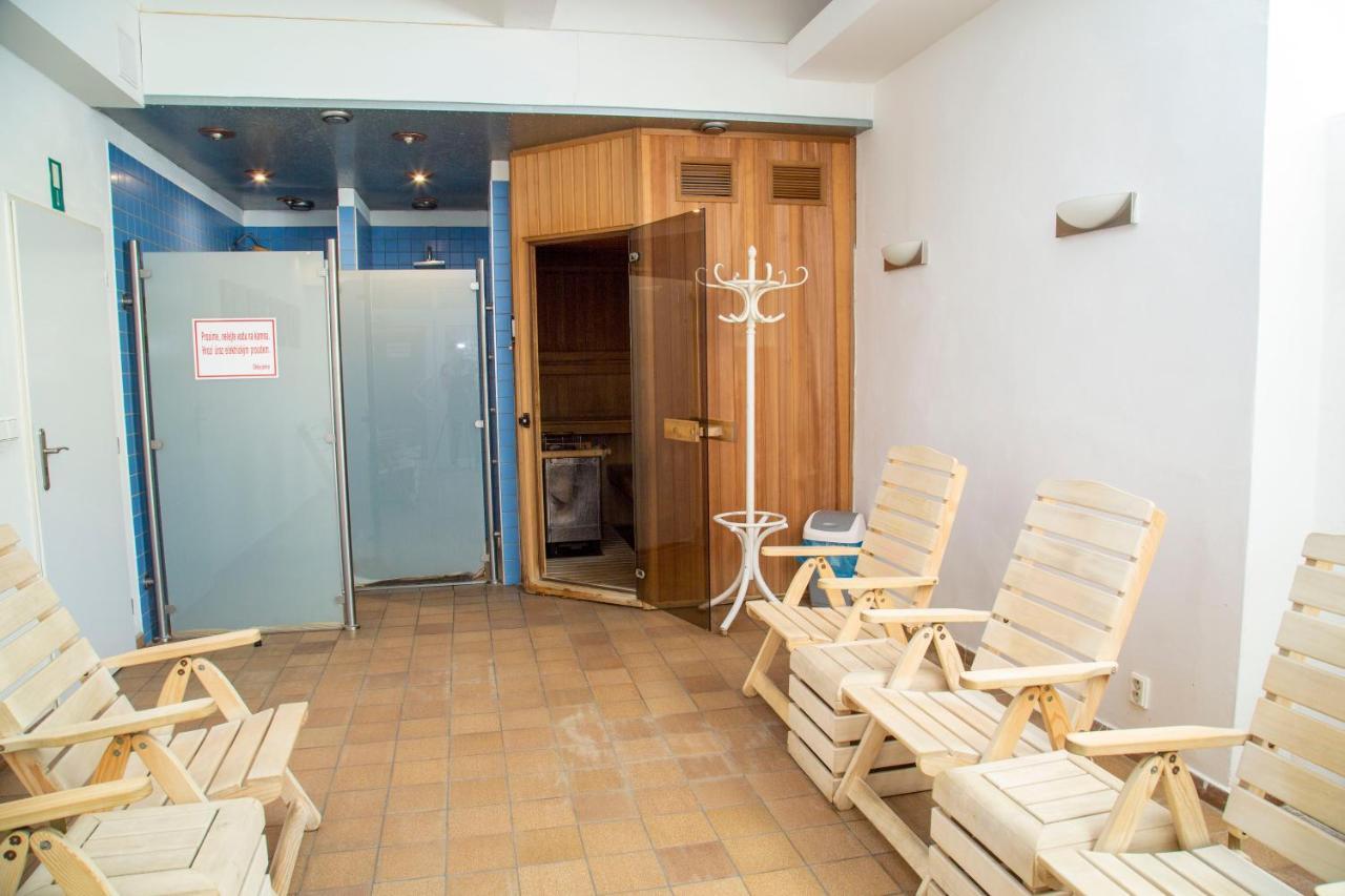 Wellness Hotel Central Klatovy Exterior foto